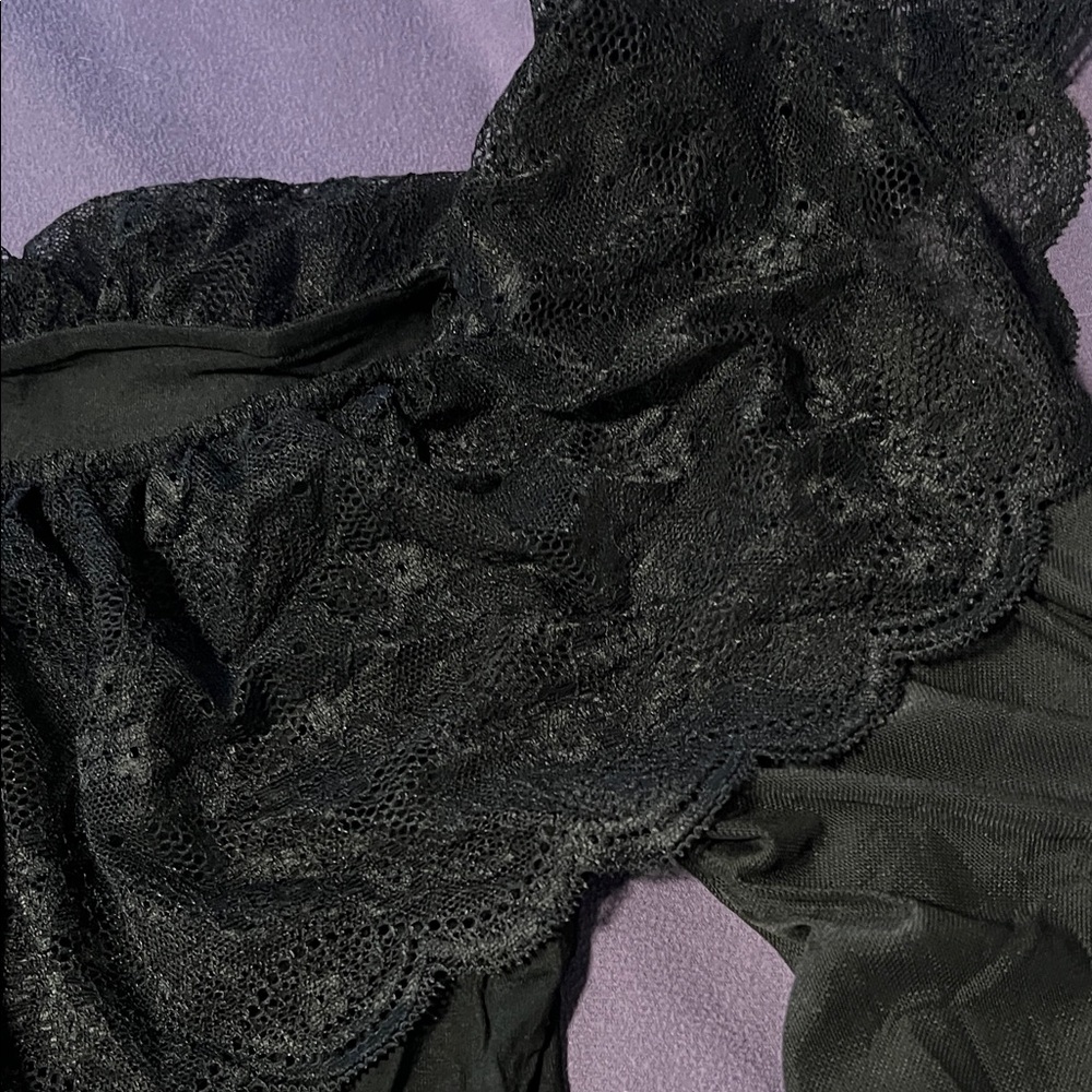 Foxblood lace trim top - Picture 4 of 6